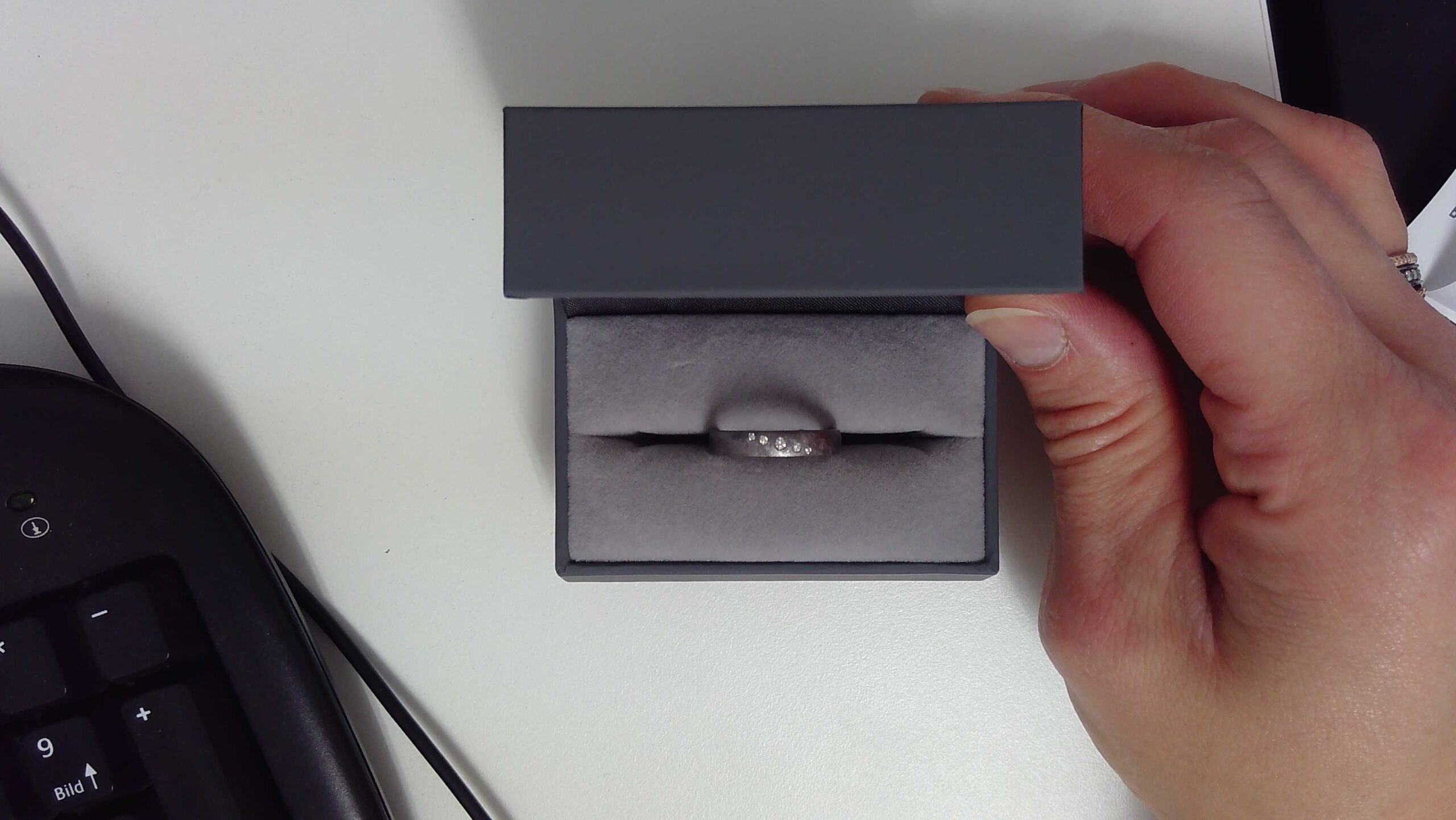 <a href="https://www.juwelier-kerner.de/sortiment/shop/marken/le-marchant/" rel="tag">Le Marchant</a>, <a href="https://www.juwelier-kerner.de/sortiment/shop/ring/" rel="tag">Ring</a>