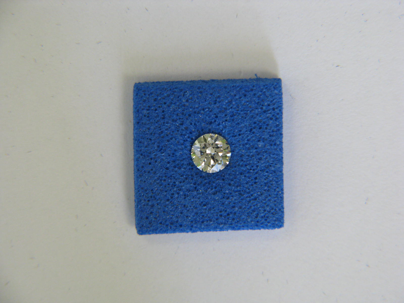 <a href="https://www.juwelier-kerner.de/sortiment/shop/marken/juwelier-kerner/" rel="tag">Juwelier Kerner</a>, <a href="https://www.juwelier-kerner.de/sortiment/shop/loser-stein/" rel="tag">loser Stein</a>
