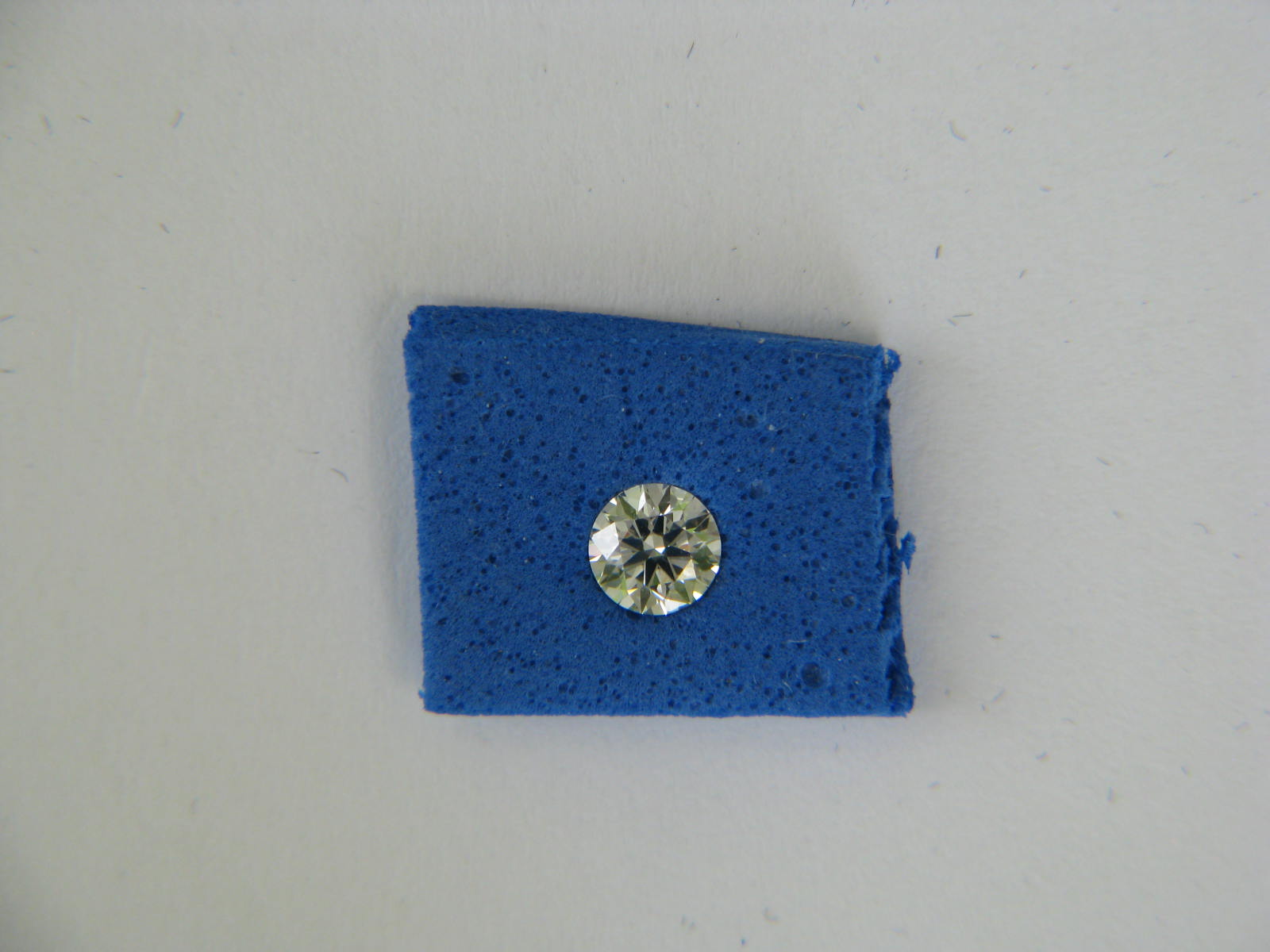 <a href="https://www.juwelier-kerner.de/sortiment/shop/marken/juwelier-kerner/" rel="tag">Juwelier Kerner</a>, <a href="https://www.juwelier-kerner.de/sortiment/shop/loser-stein/" rel="tag">loser Stein</a>