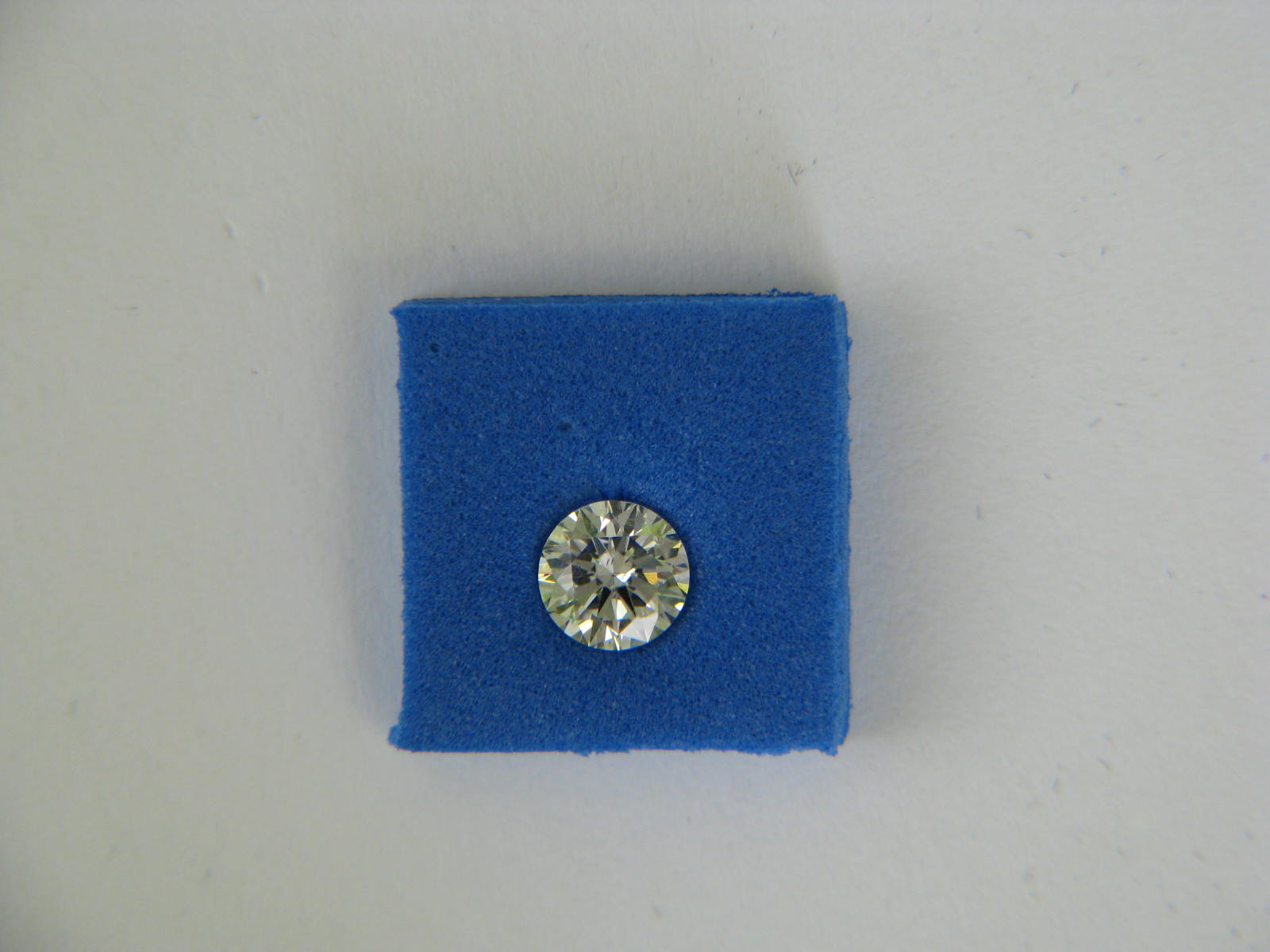 <a href="https://www.juwelier-kerner.de/sortiment/shop/marken/juwelier-kerner/" rel="tag">Juwelier Kerner</a>, <a href="https://www.juwelier-kerner.de/sortiment/shop/loser-stein/" rel="tag">loser Stein</a>