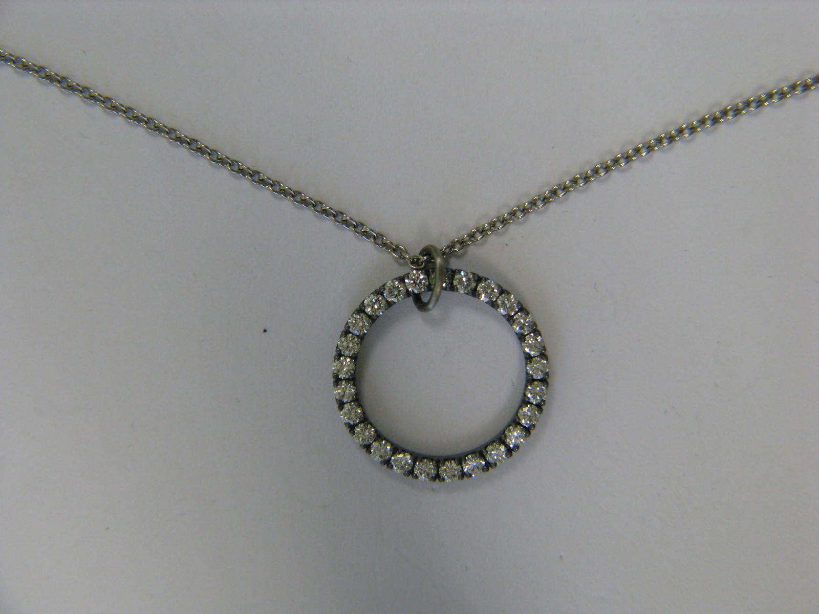 <a href="https://www.juwelier-kerner.de/sortiment/shop/anhaenger-mit-kette/" rel="tag">Anhänger mit Kette</a>, <a href="https://www.juwelier-kerner.de/sortiment/shop/marken/le-marchant/" rel="tag">Le Marchant</a>
