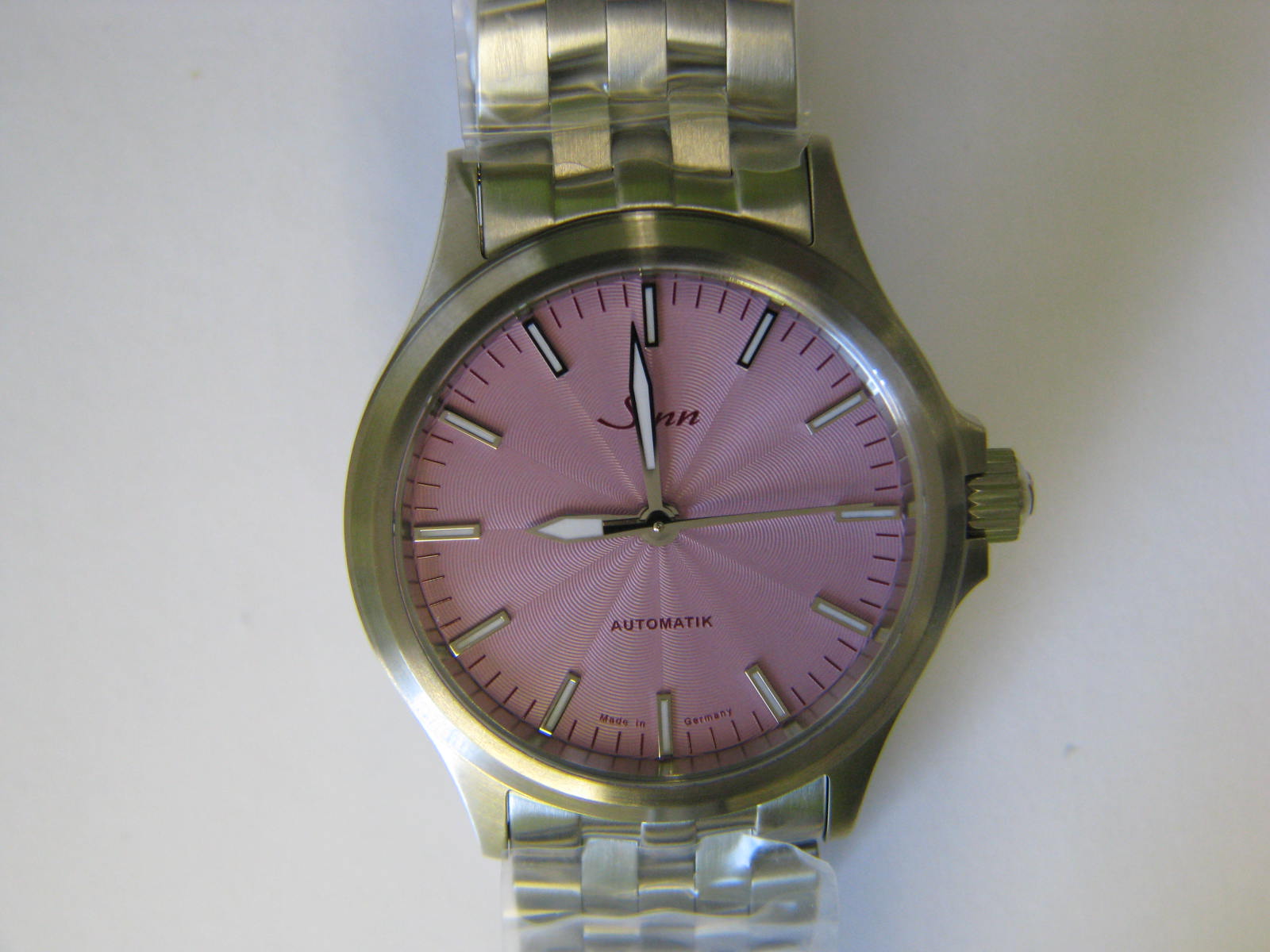<a href="https://www.juwelier-kerner.de/sortiment/shop/uhren/sinn/" rel="tag">Sinn</a>