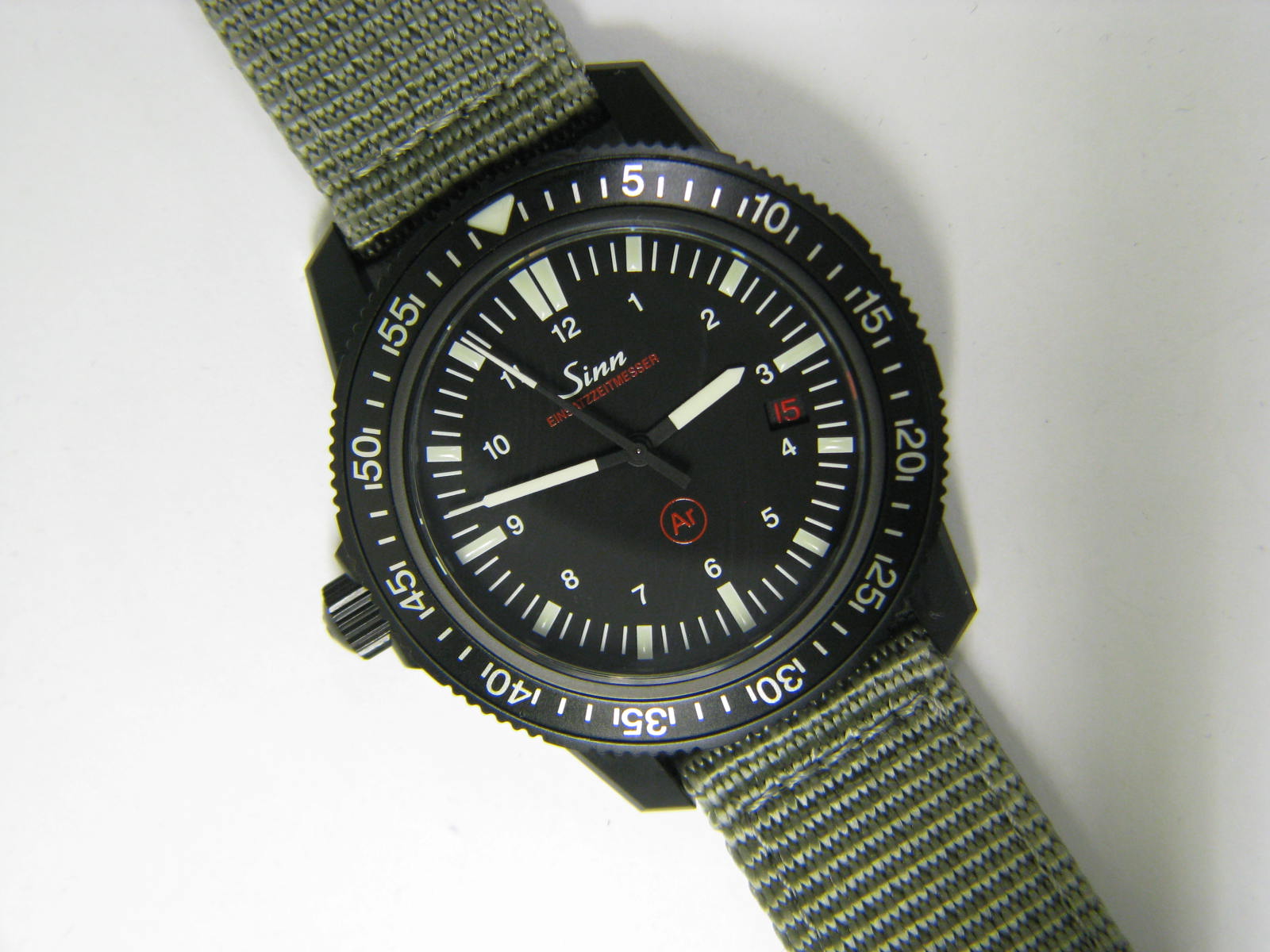 <a href="https://www.juwelier-kerner.de/sortiment/shop/uhren/sinn/" rel="tag">Sinn</a>