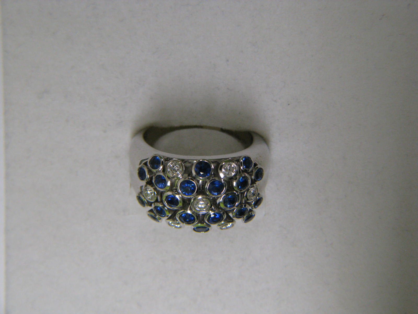 <a href="https://www.juwelier-kerner.de/sortiment/shop/damenring/" rel="tag">Damenring</a>, <a href="https://www.juwelier-kerner.de/sortiment/shop/marken/krieger-fine-jewellery/" rel="tag">Krieger Fine Jewellery</a>