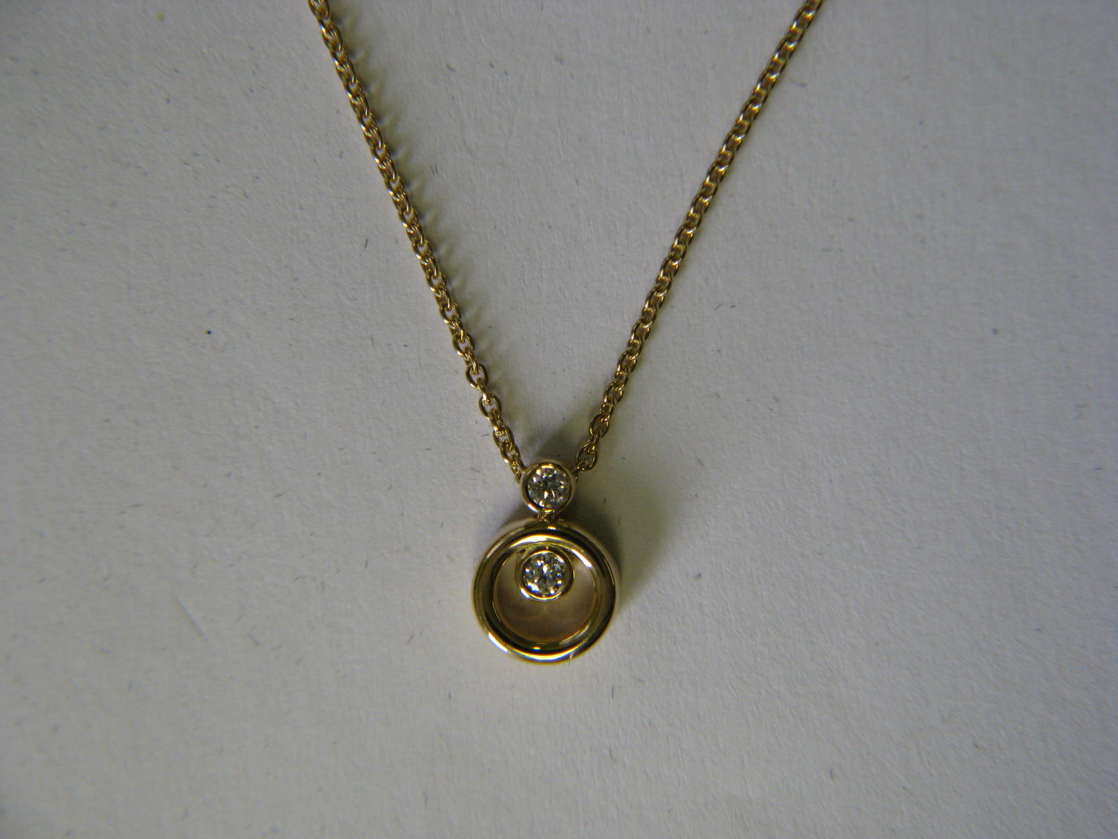 <a href="https://www.juwelier-kerner.de/sortiment/shop/anhaenger-mit-kette/" rel="tag">Anhänger mit Kette</a>, <a href="https://www.juwelier-kerner.de/sortiment/shop/marken/leo-wittwer-marken/" rel="tag">Leo Wittwer</a>