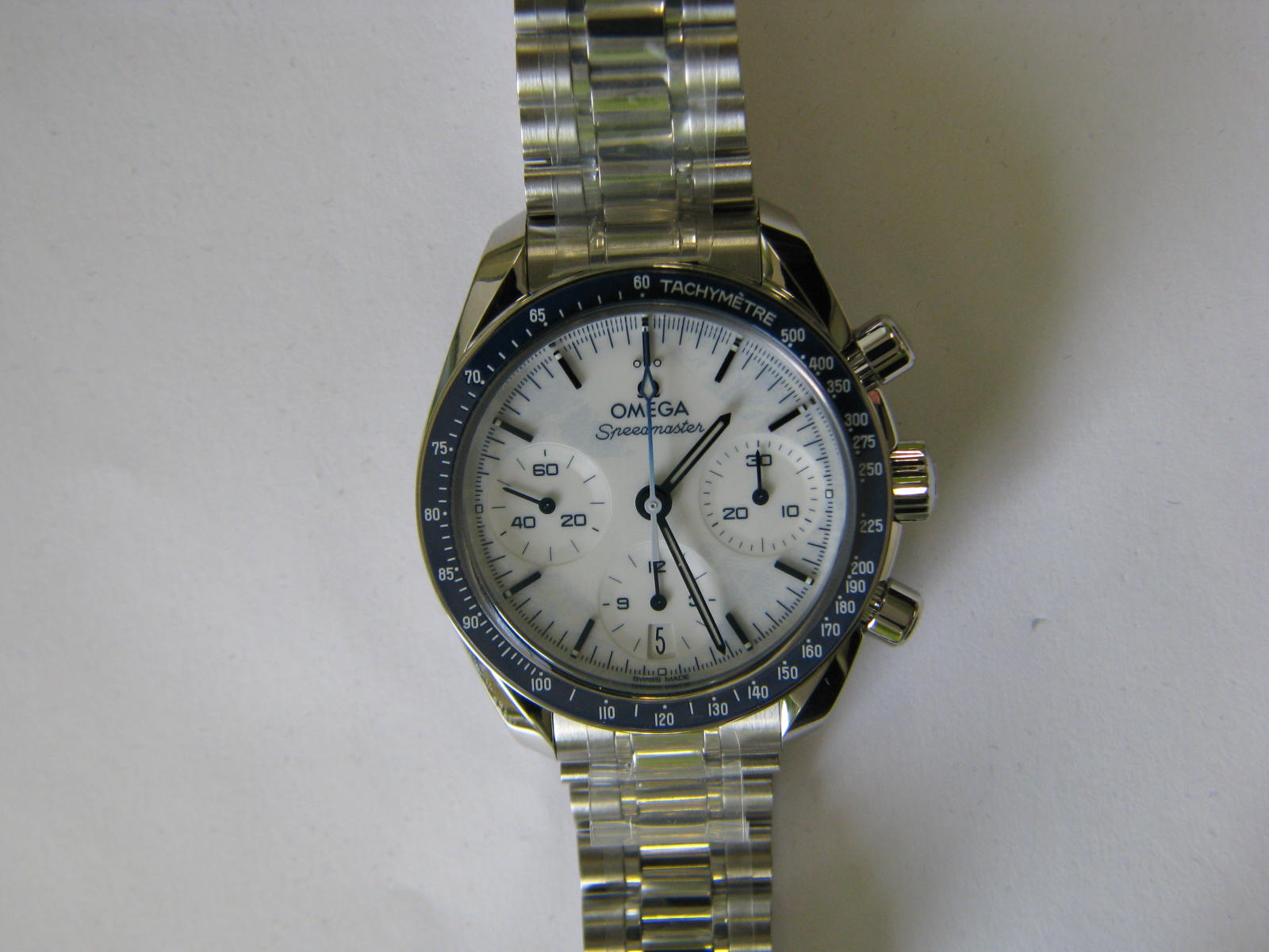 <a href="https://www.juwelier-kerner.de/sortiment/shop/uhren/omega/" rel="tag">Omega</a>