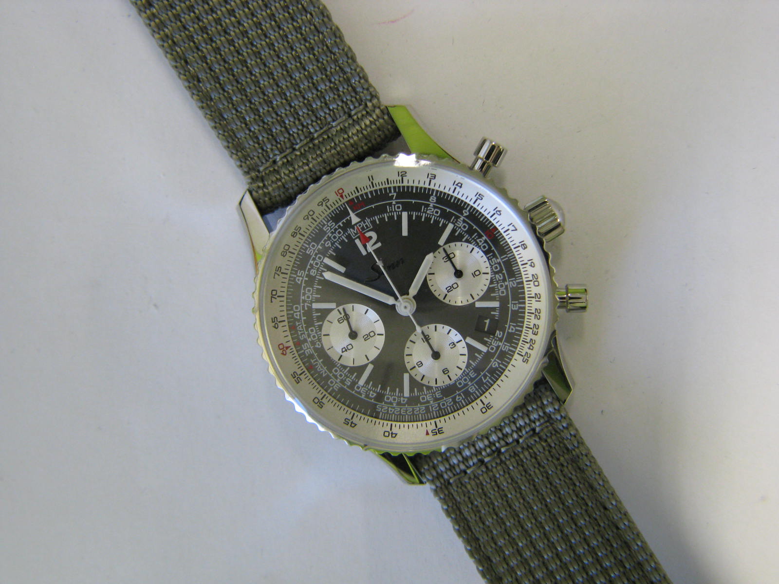 <a href="https://www.juwelier-kerner.de/sortiment/shop/uhren/sinn/" rel="tag">Sinn</a>