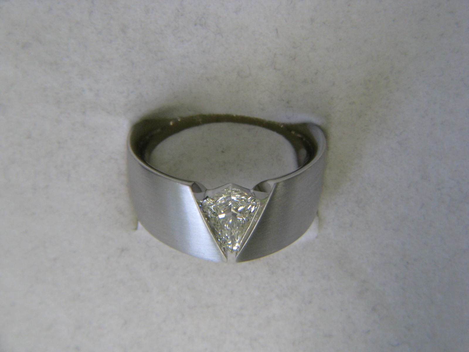 <a href="https://www.juwelier-kerner.de/sortiment/shop/damenring/" rel="tag">Damenring</a>, <a href="https://www.juwelier-kerner.de/sortiment/shop/marken/schaffrath-marken/" rel="tag">Schaffrath</a>