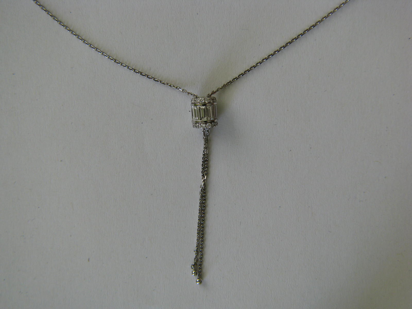 <a href="https://www.juwelier-kerner.de/sortiment/shop/collier/" rel="tag">Collier</a>, <a href="https://www.juwelier-kerner.de/sortiment/shop/marken/leo-wittwer-marken/" rel="tag">Leo Wittwer</a>