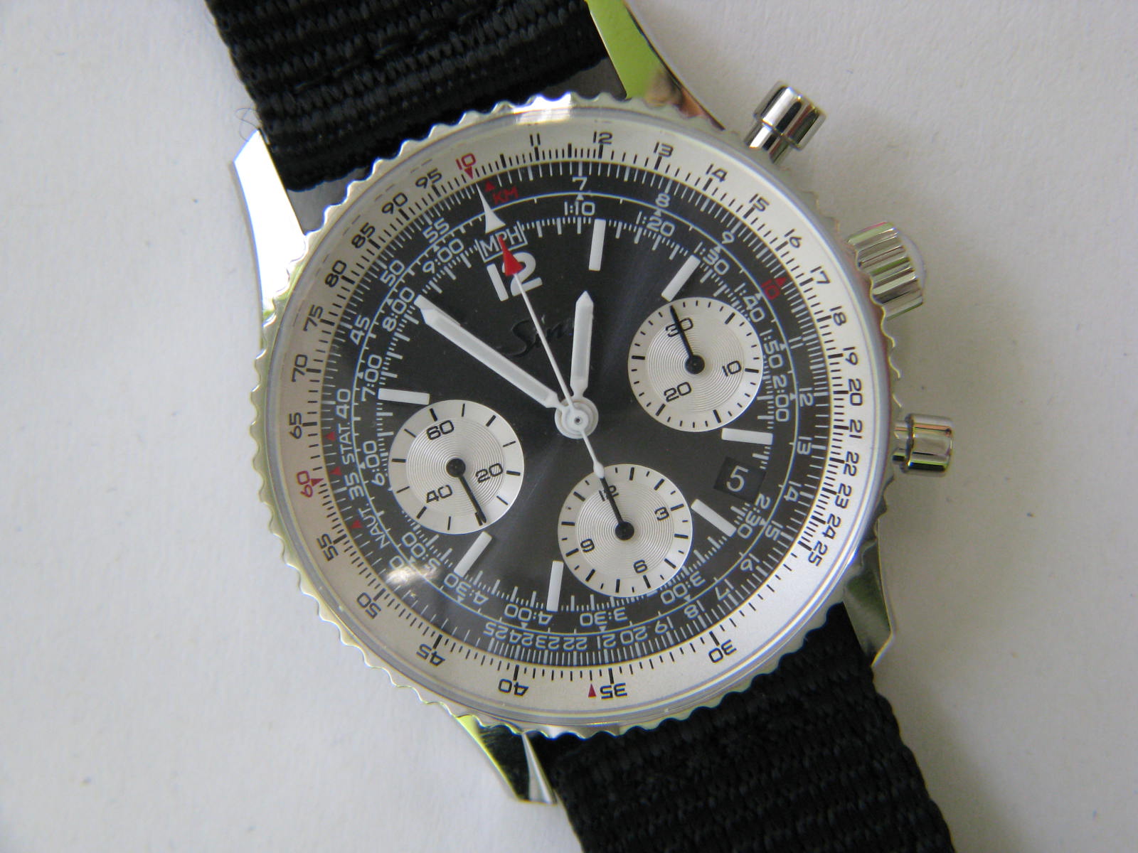 <a href="https://www.juwelier-kerner.de/sortiment/shop/uhren/sinn/" rel="tag">Sinn</a>