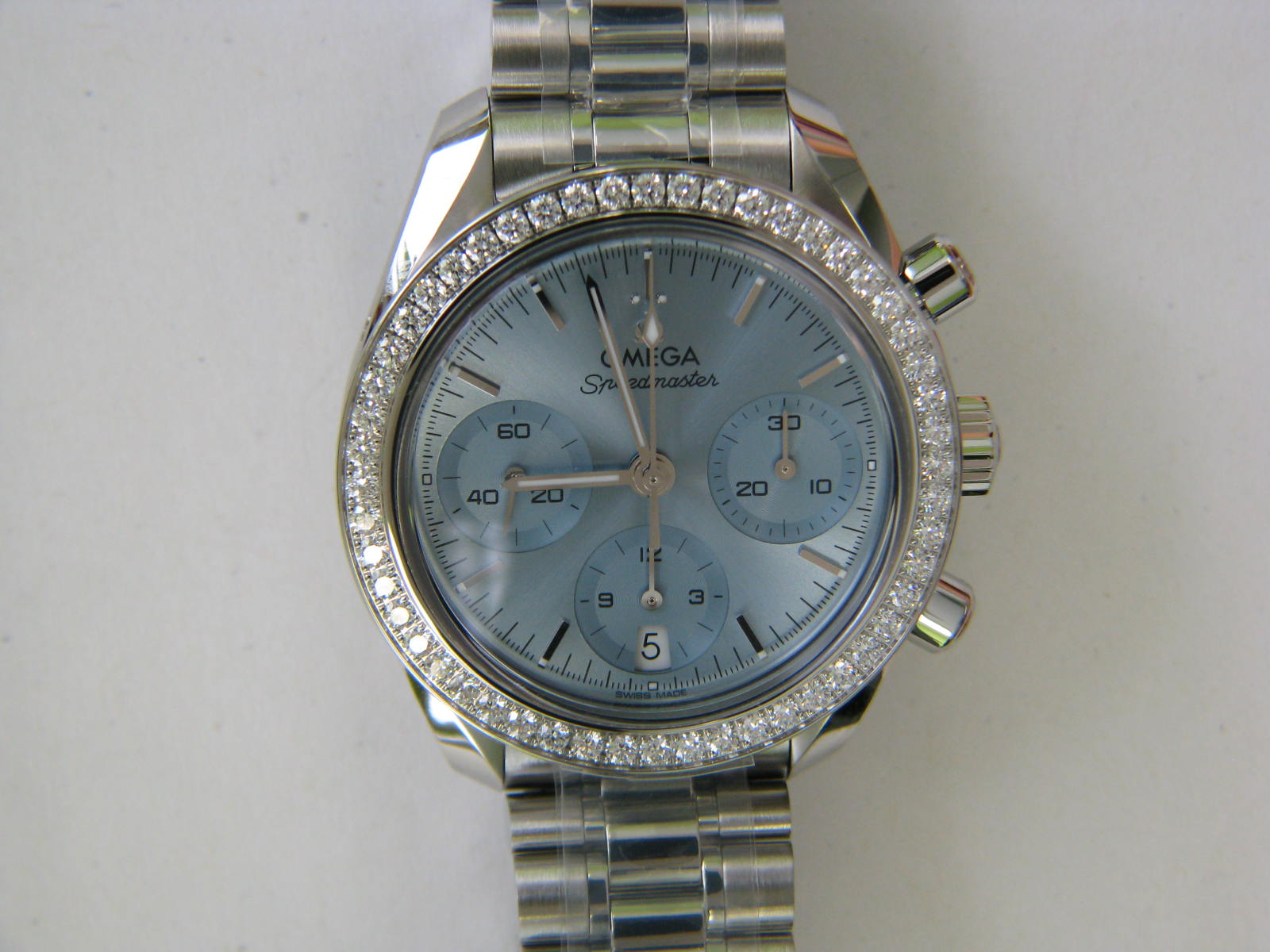 <a href="https://www.juwelier-kerner.de/sortiment/shop/uhren/omega/" rel="tag">Omega</a>