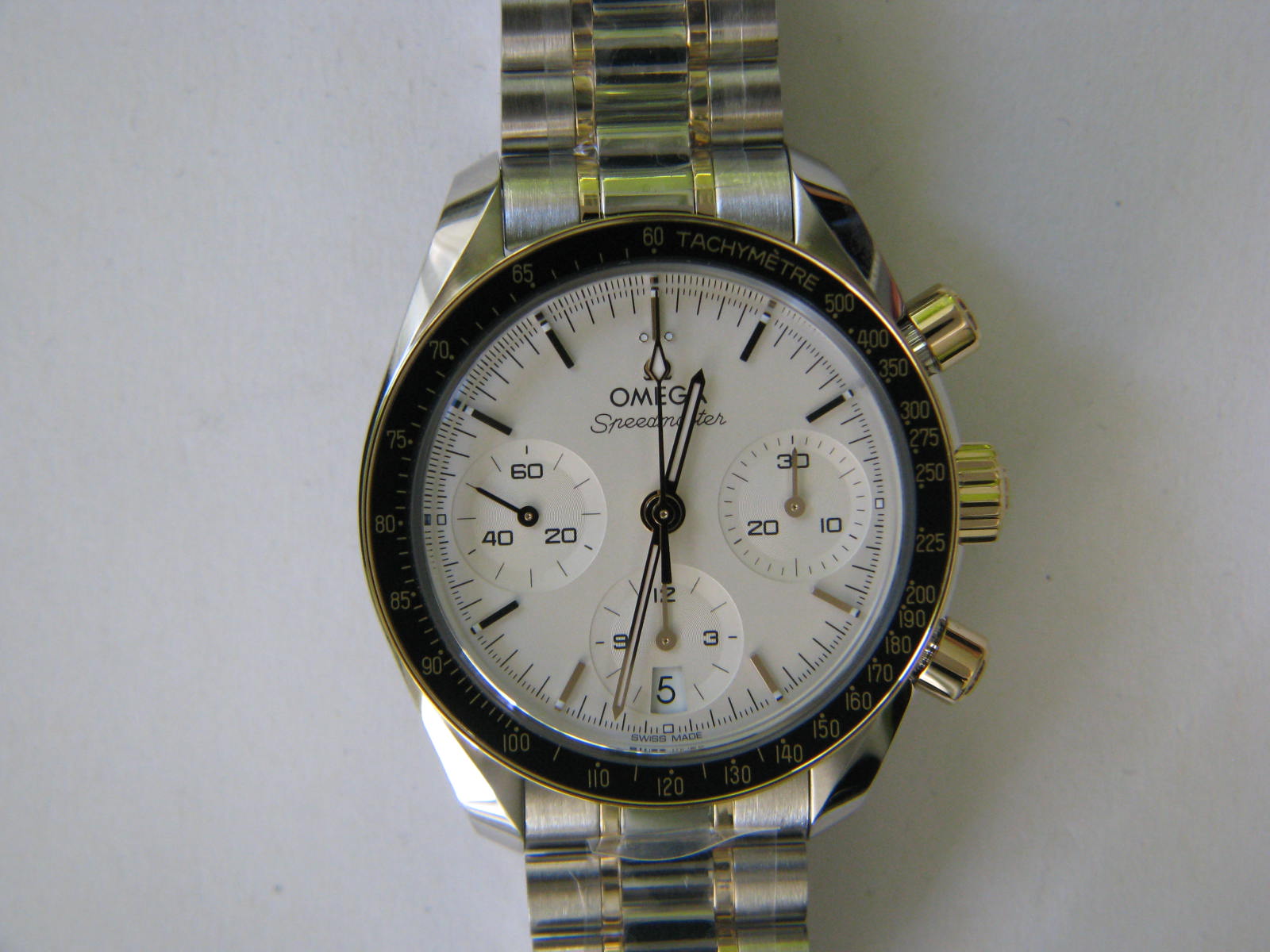 <a href="https://www.juwelier-kerner.de/sortiment/shop/uhren/omega/" rel="tag">Omega</a>
