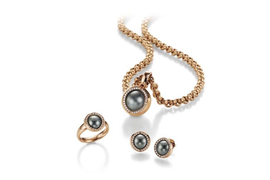 <a href="https://www.juwelier-kerner.de/sortiment/shop/schmuck/joerg-heinz/" rel="tag">Jörg Heinz</a>